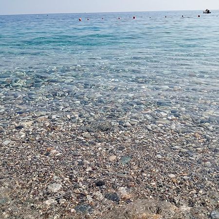Casa Vacanze Leto Letojanni Bagian luar foto