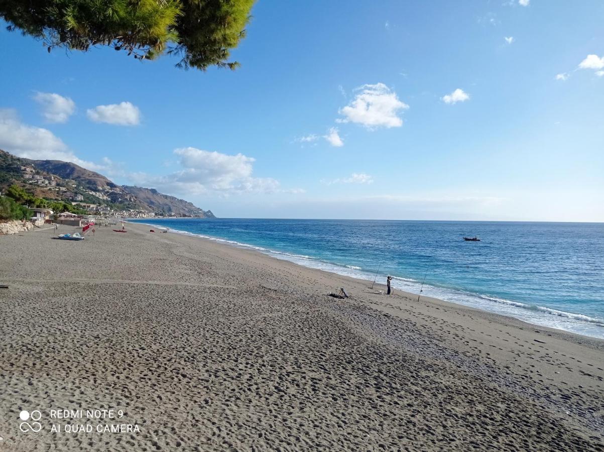 Casa Vacanze Leto Letojanni Bagian luar foto