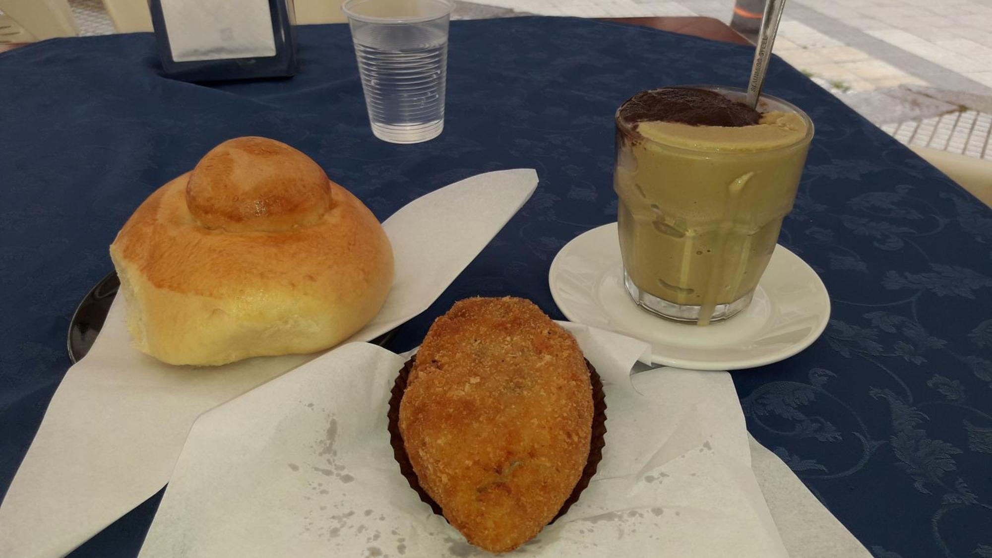 Casa Vacanze Leto Letojanni Bagian luar foto